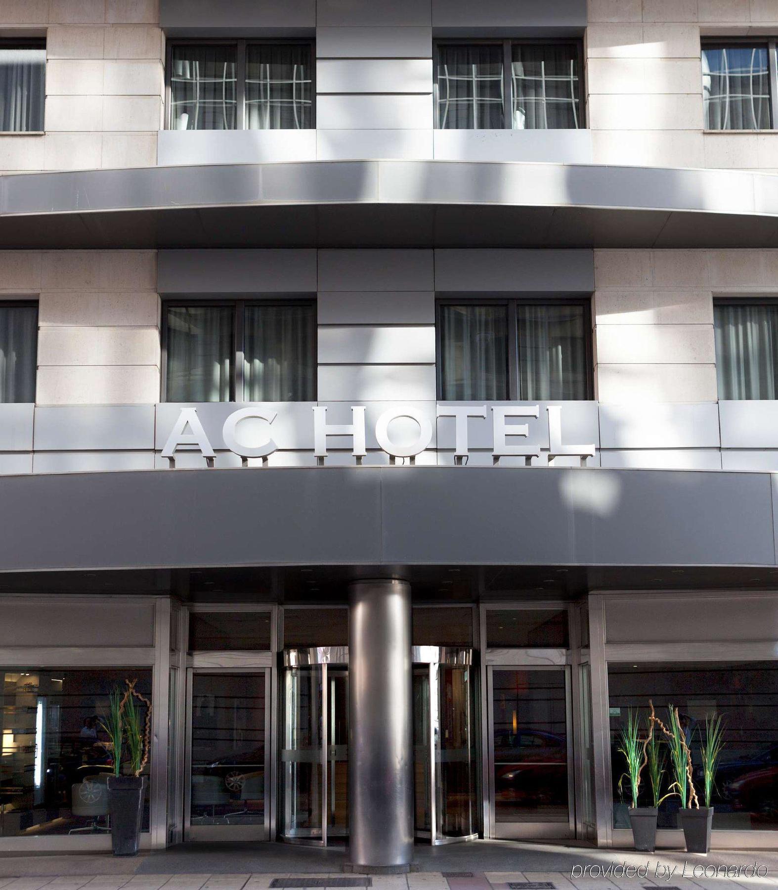 Ac Hotel Leon San Antonio By Marriott Экстерьер фото