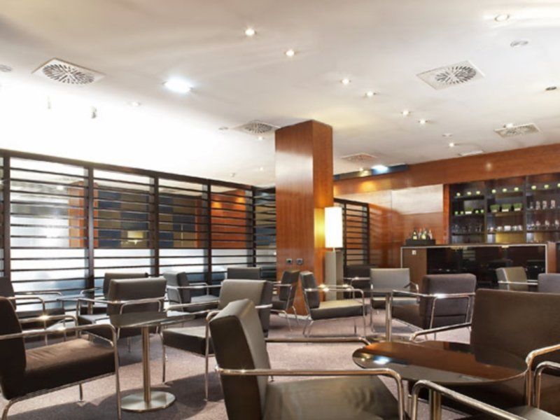 Ac Hotel Leon San Antonio By Marriott Экстерьер фото