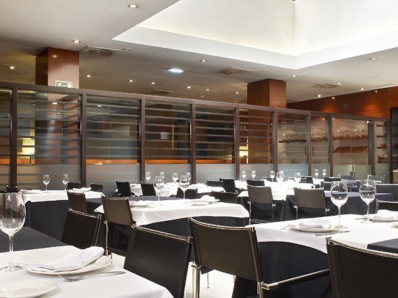 Ac Hotel Leon San Antonio By Marriott Ресторан фото